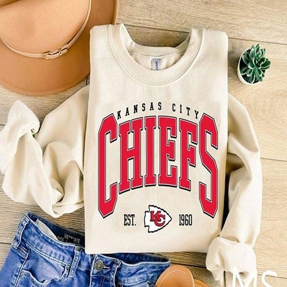 Kansas City Chiefs Kc Football Sweatshirt - Picture 1 of 4